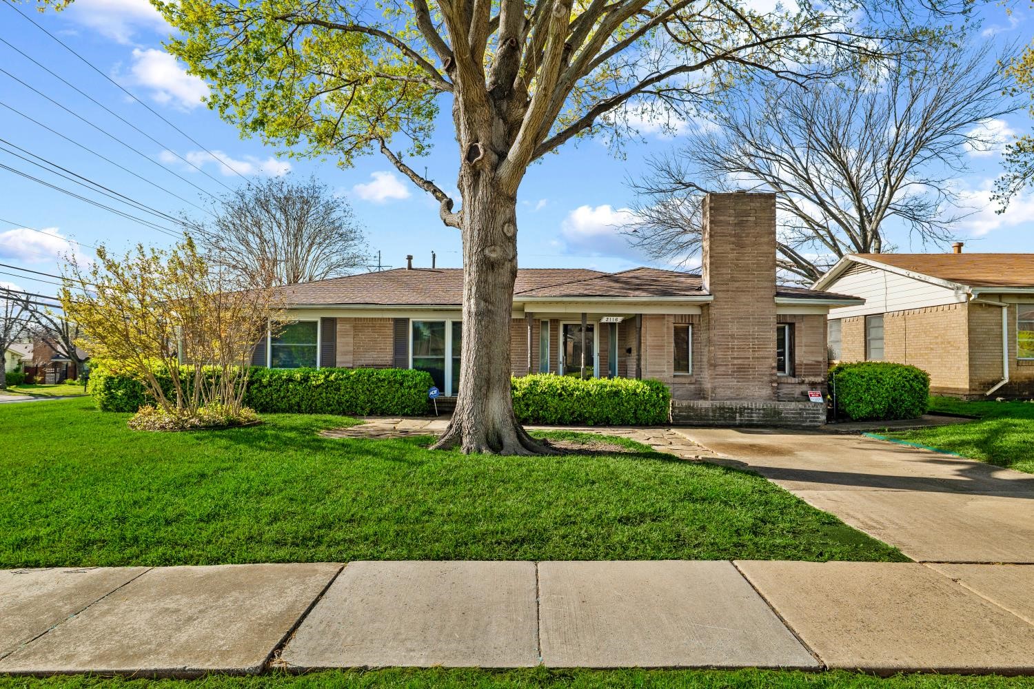 2116 Menefee Street Arlington TX 76010