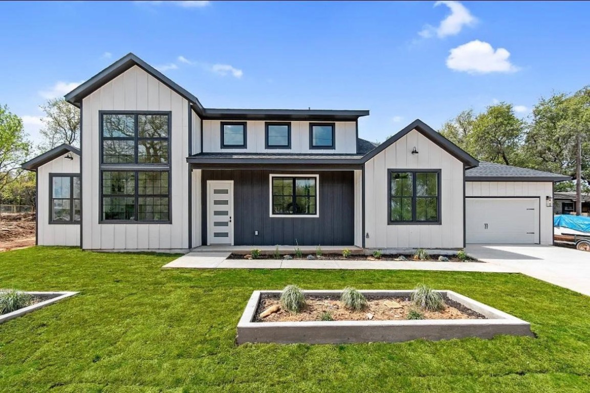 5800 N Lakeside Hills Court Granbury TX 76048