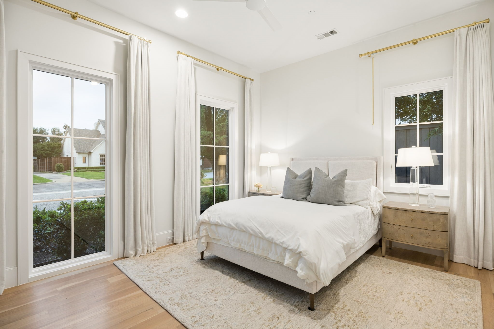6815 Pemberton Drive Dallas TX 75230