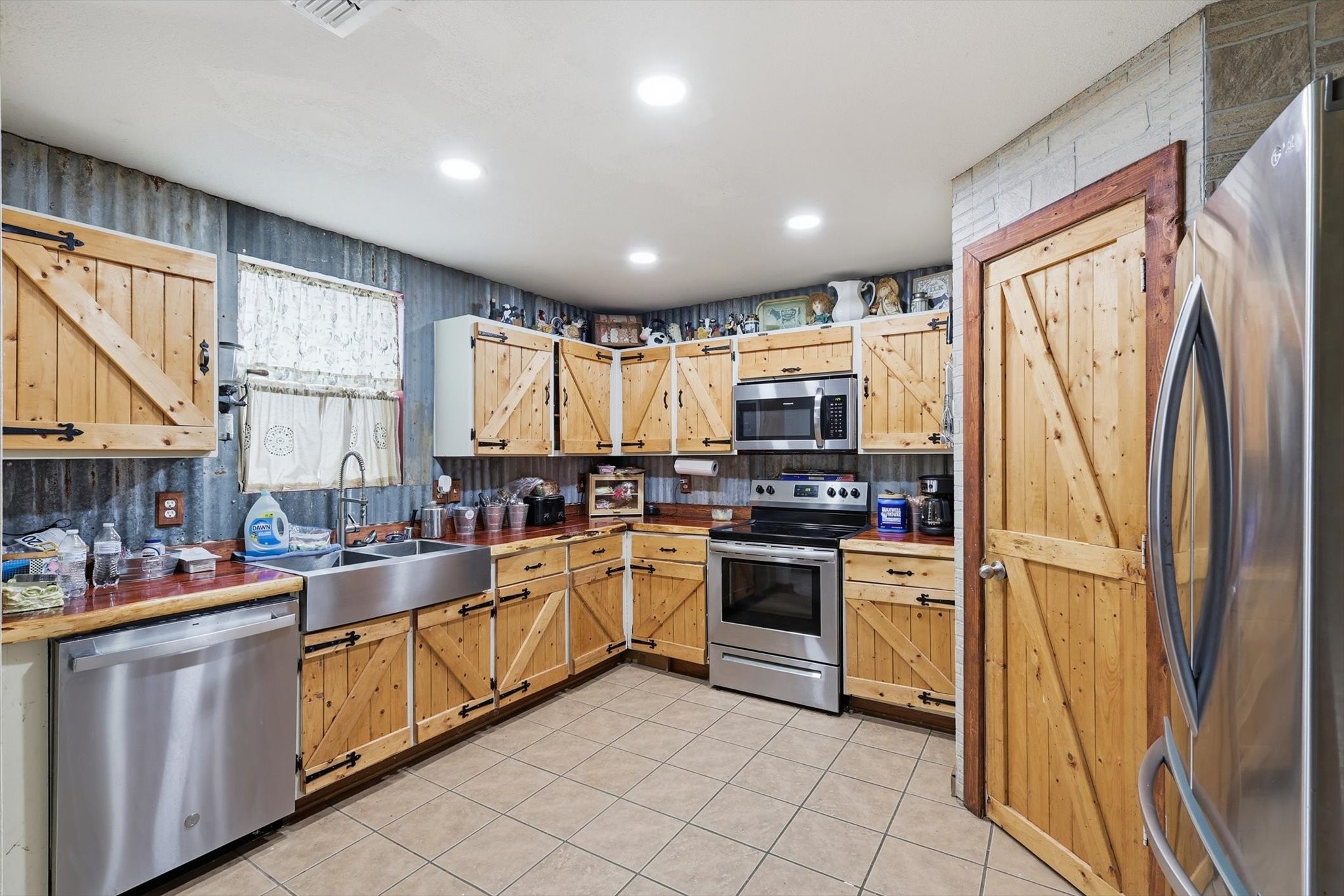1633 Sierra Meadow Lane Fort Worth TX 76247
