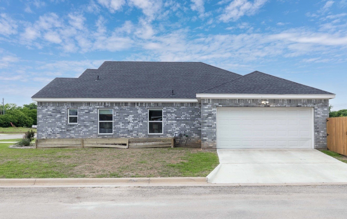 2112 Brooke Lane Brownwood TX 76801