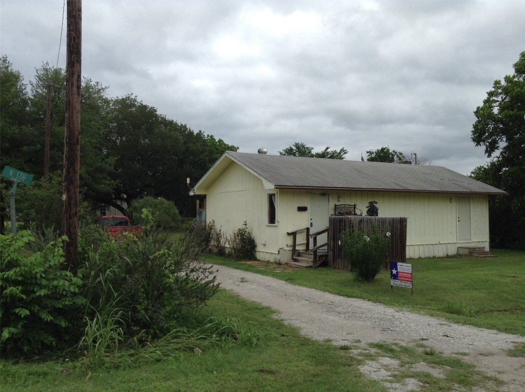 301 NE 5th Street Hubbard TX 76648