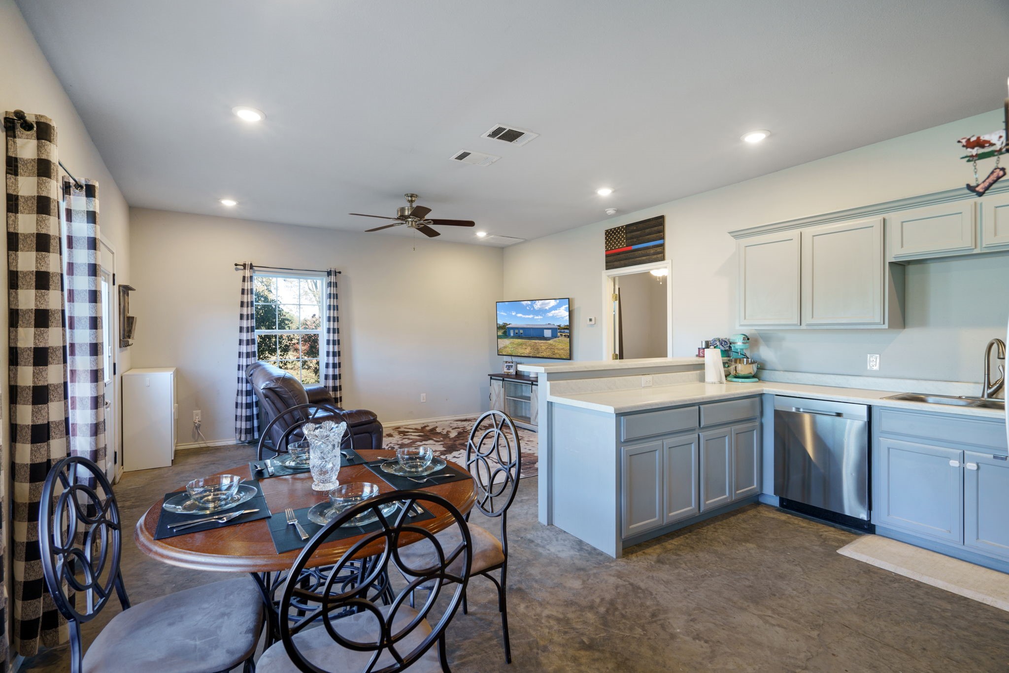 686 Cr 4715 Road Leonard TX 75452