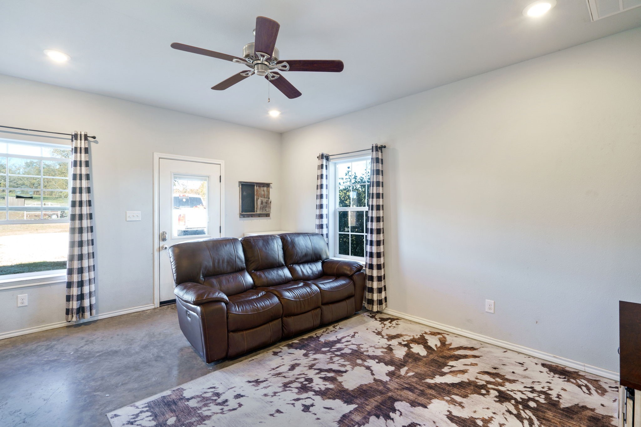 686 Cr 4715 Road Leonard TX 75452