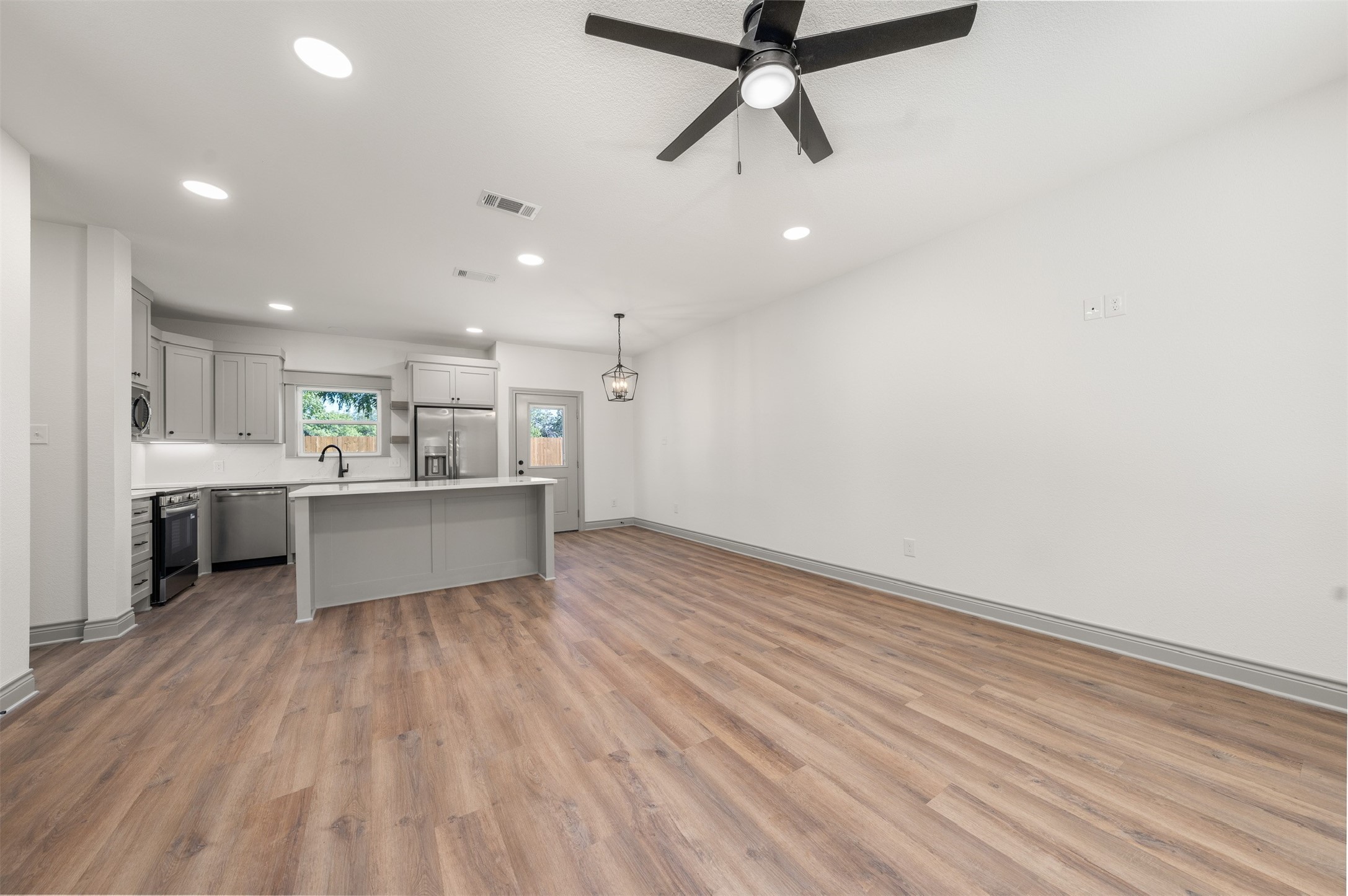 301 Live Oak Trail Valley Mills TX 76689