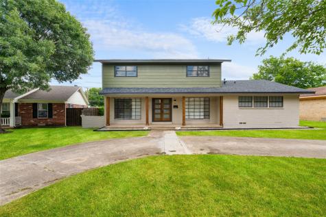 1429 Brook Valley Place Dallas TX 75232