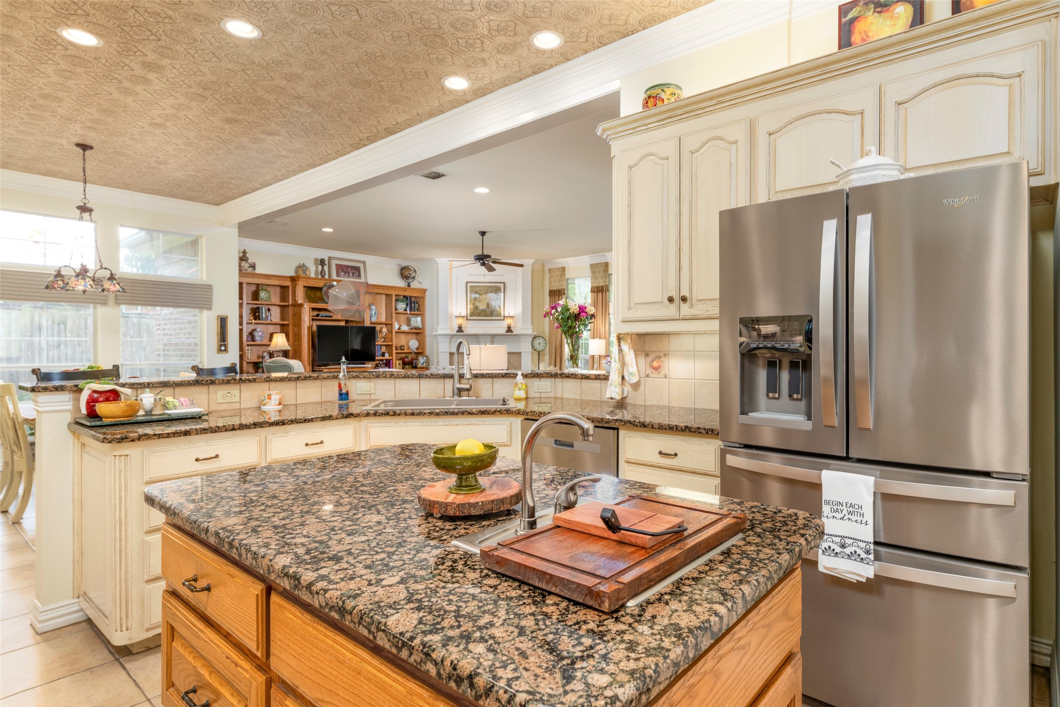 2006 Channing Park Drive Arlington TX 76013