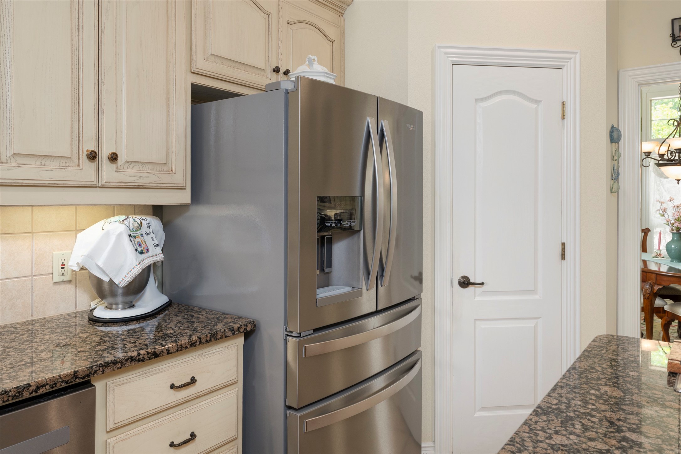2006 Channing Park Drive Arlington TX 76013