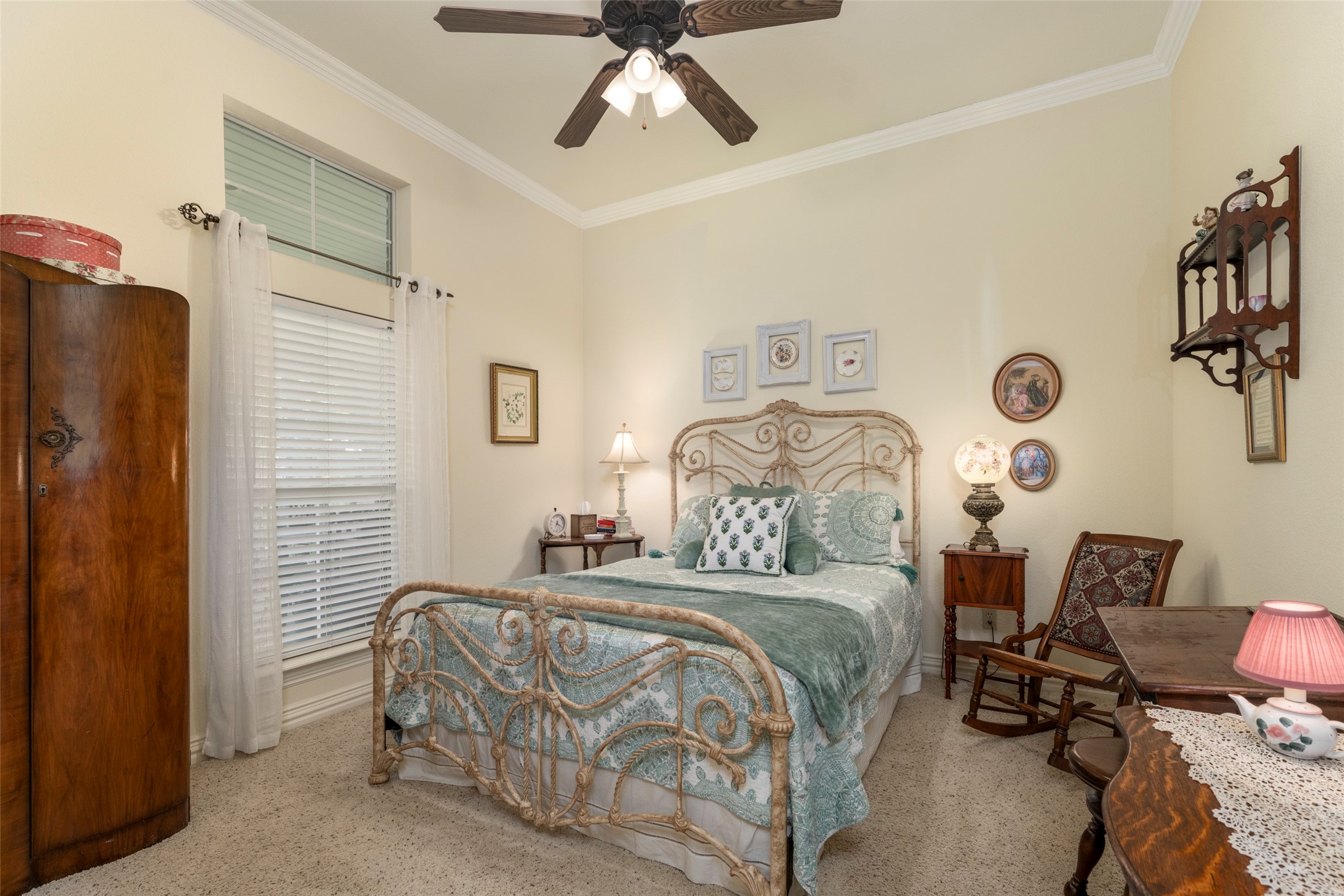 2006 Channing Park Drive Arlington TX 76013