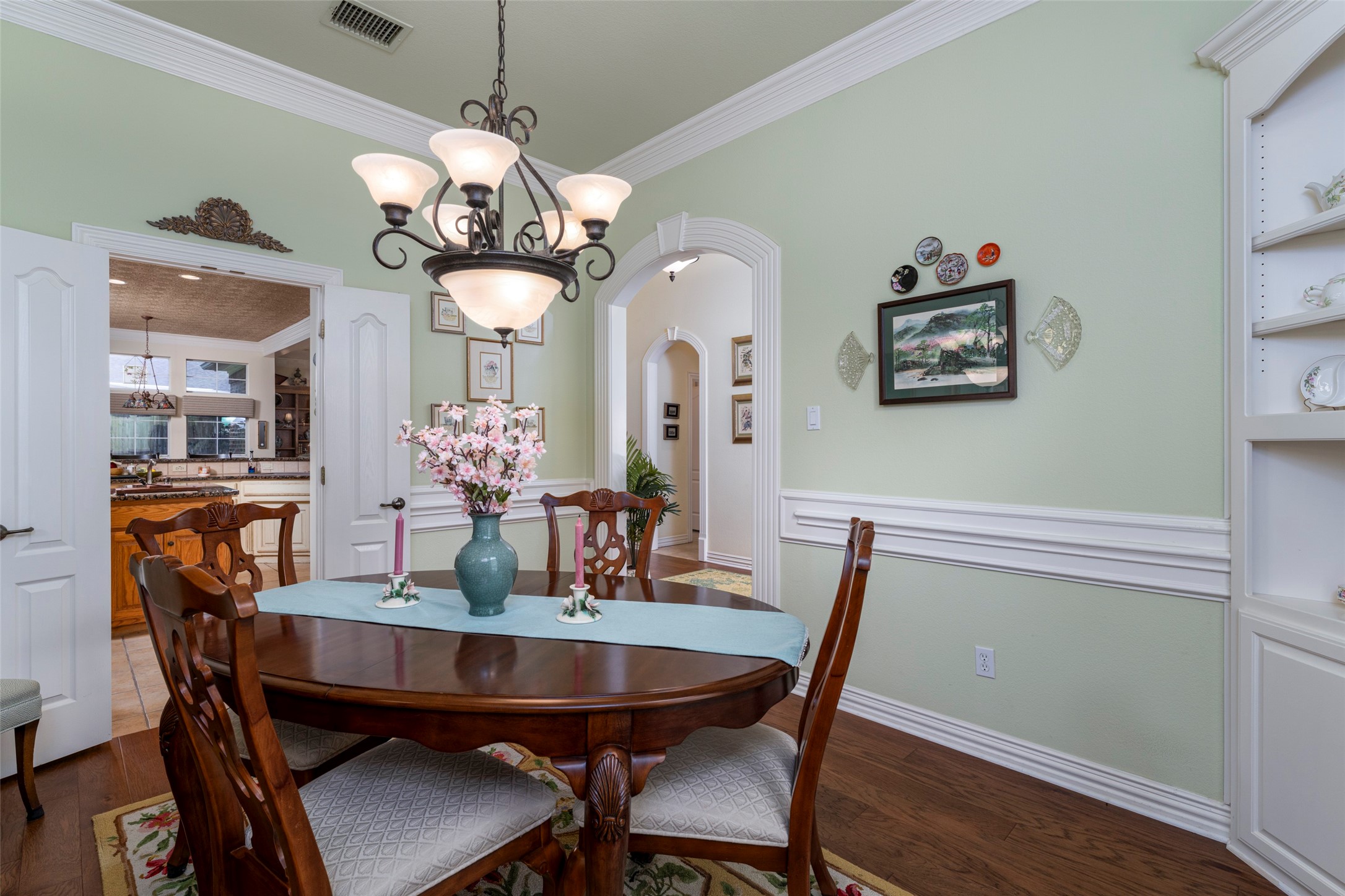 2006 Channing Park Drive Arlington TX 76013