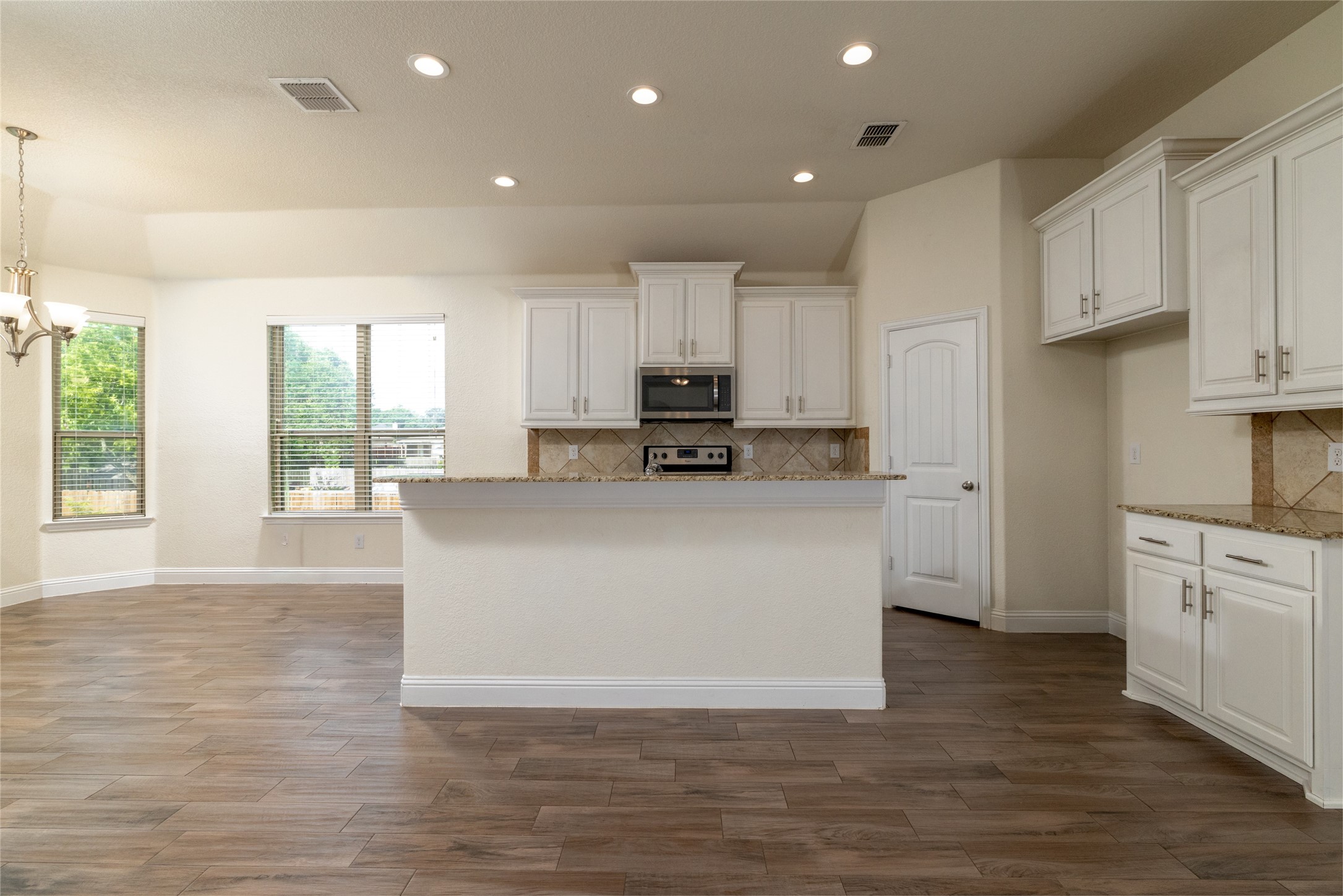 3716 Jazmine Drive Forest Hill TX 76140