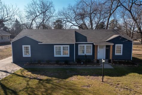 1220 W Bullock Street Denison TX 75020