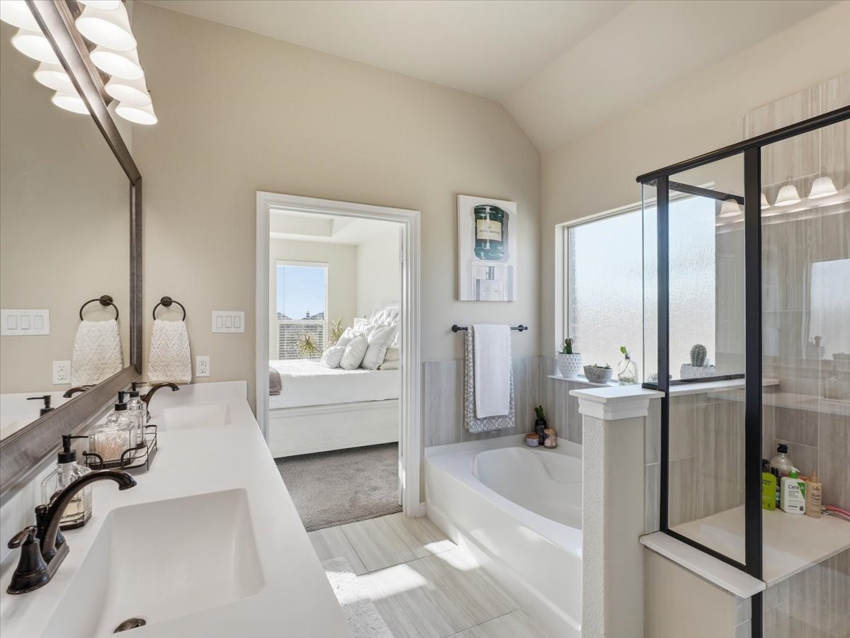 6505 Molly Anita Drive Burleson TX 76058