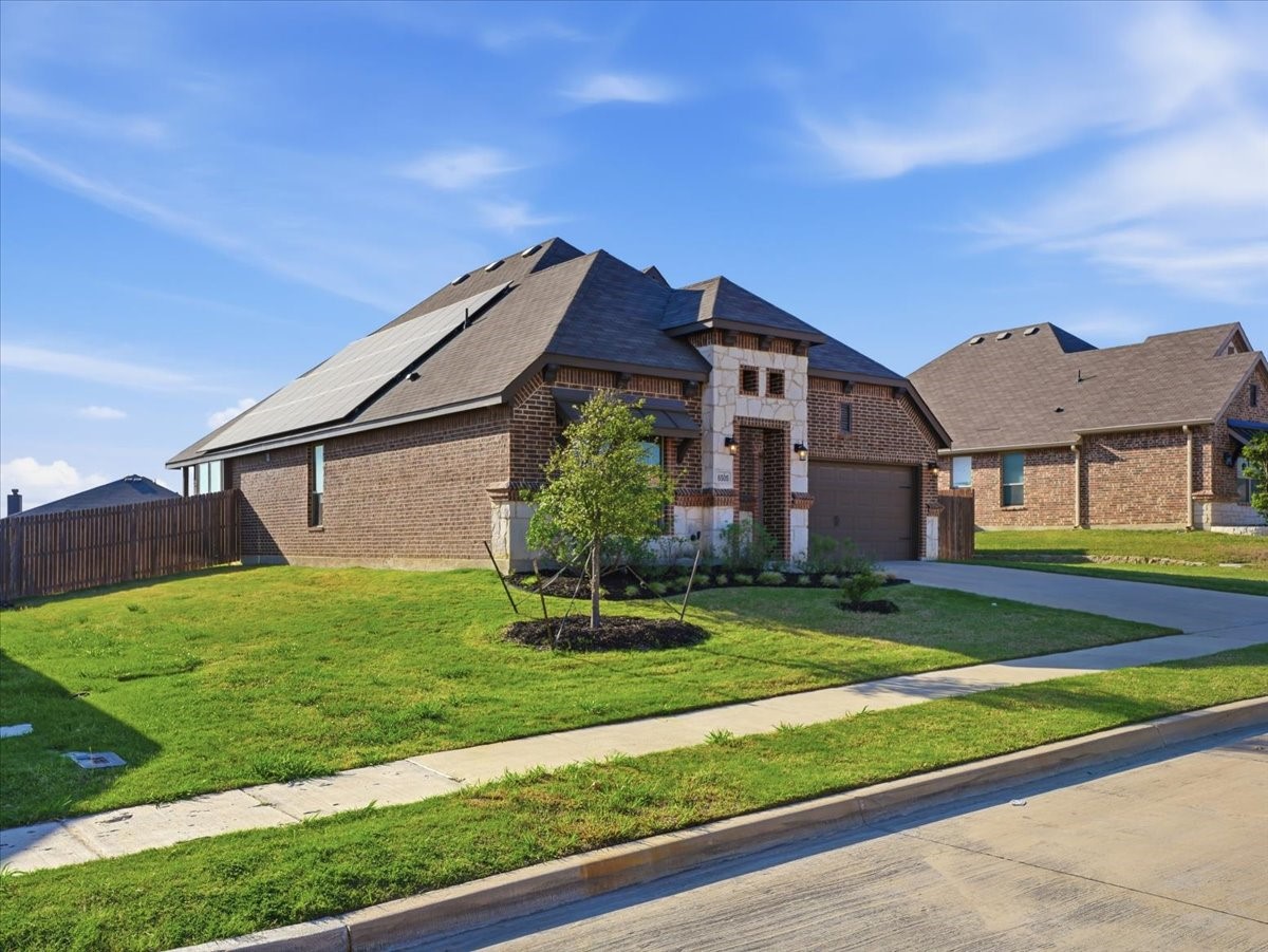 6505 Molly Anita Drive Burleson TX 76058