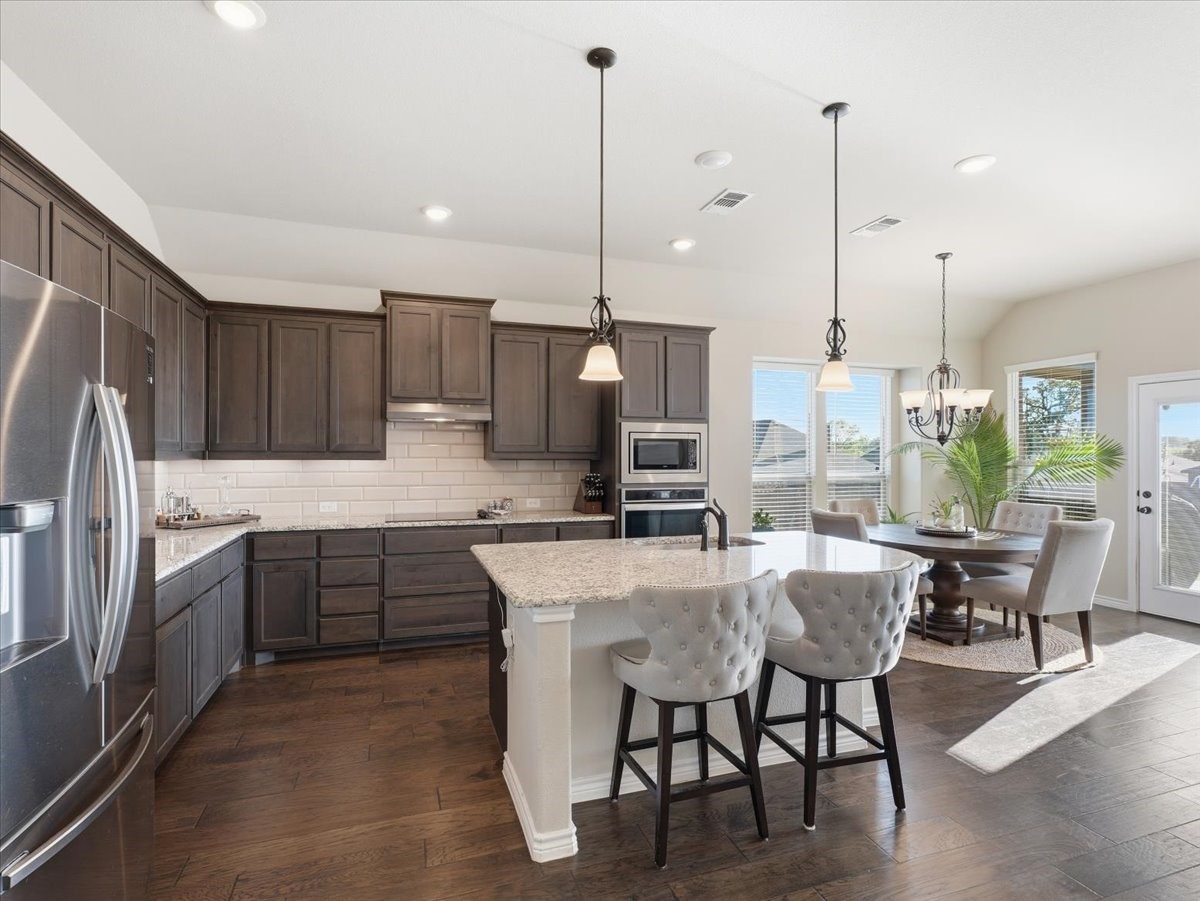 6505 Molly Anita Drive Burleson TX 76058