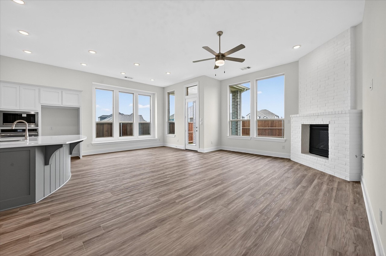 1629 Buscot Lane Fort Worth TX 76052