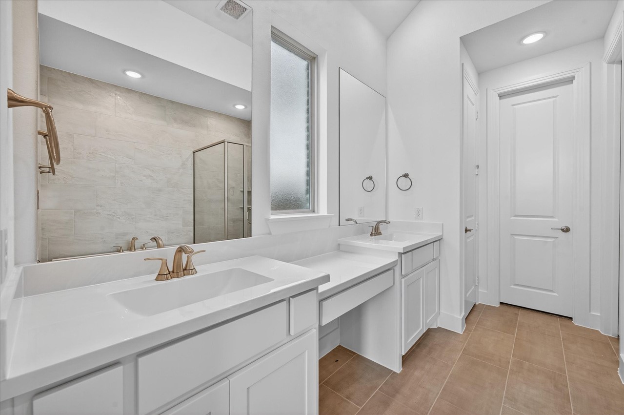 1629 Buscot Lane Fort Worth TX 76052