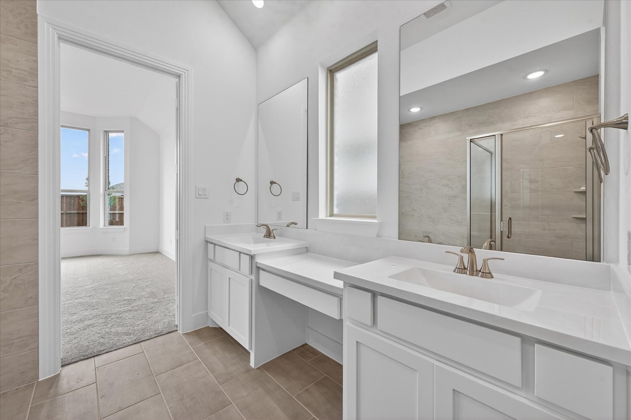1629 Buscot Lane Fort Worth TX 76052