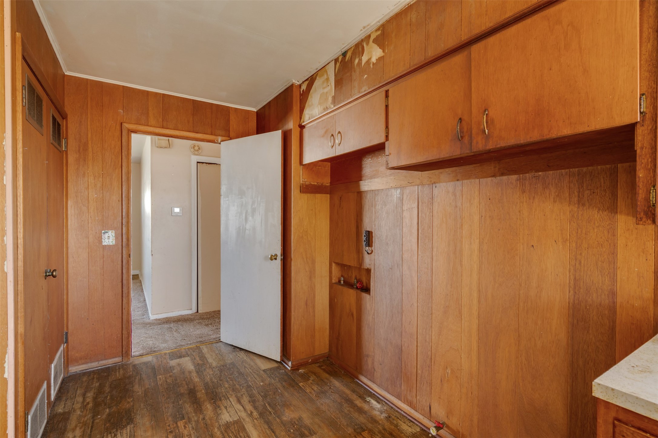 207 N King Street Henrietta TX 76365