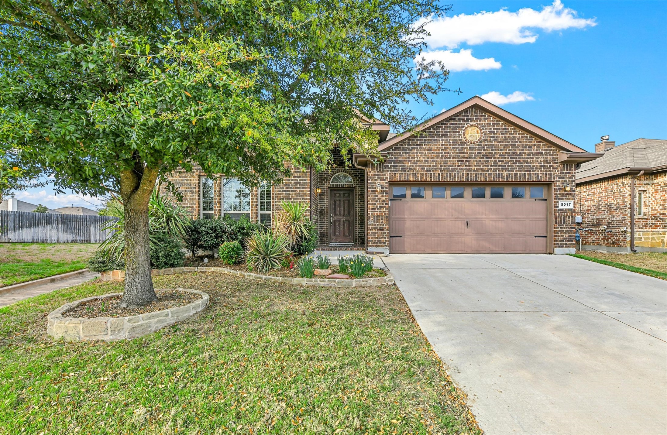 5017 Audie Court Arlington TX 76001