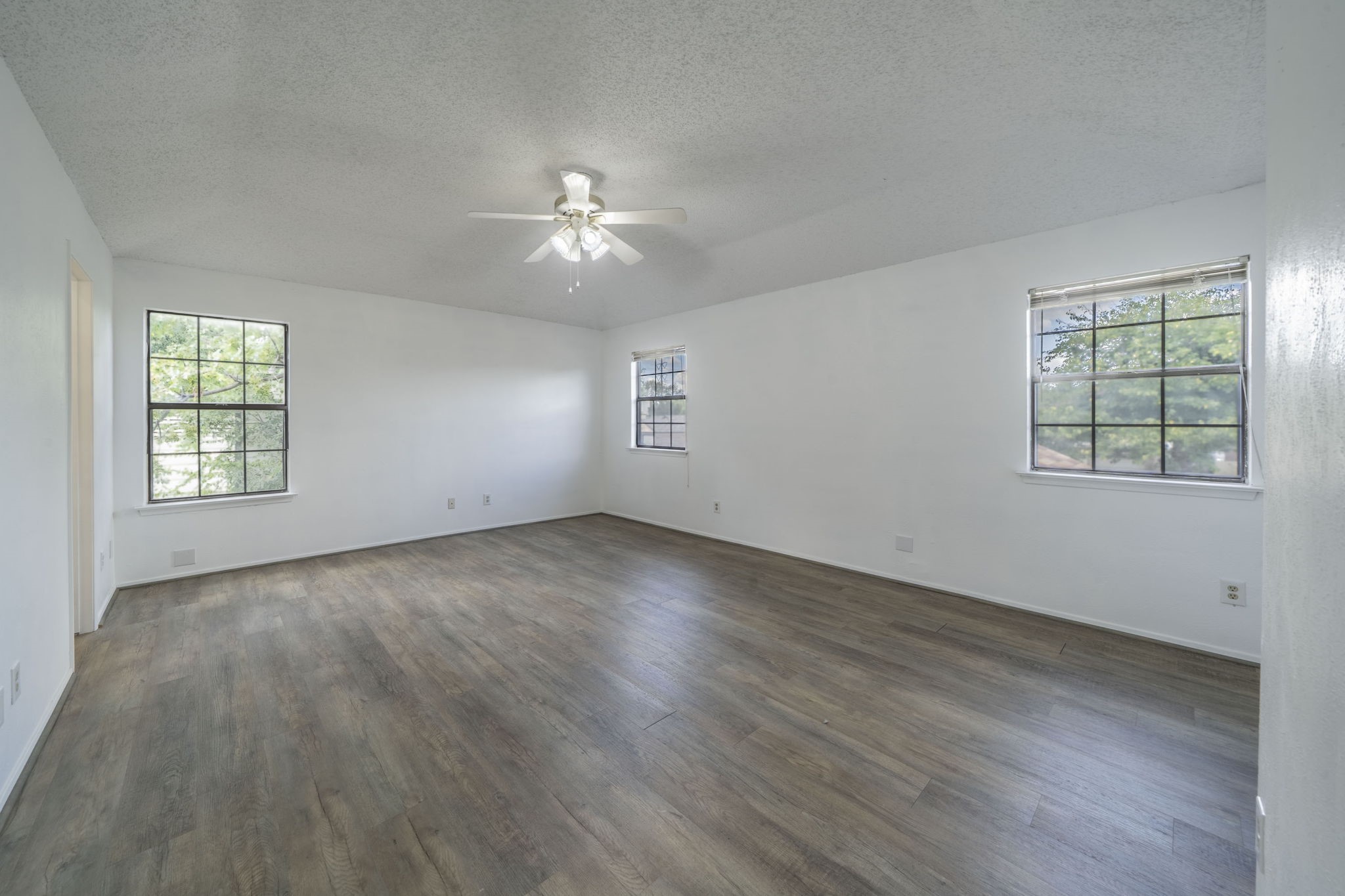 2321 Warwick Avenue Grand Prairie TX 75052