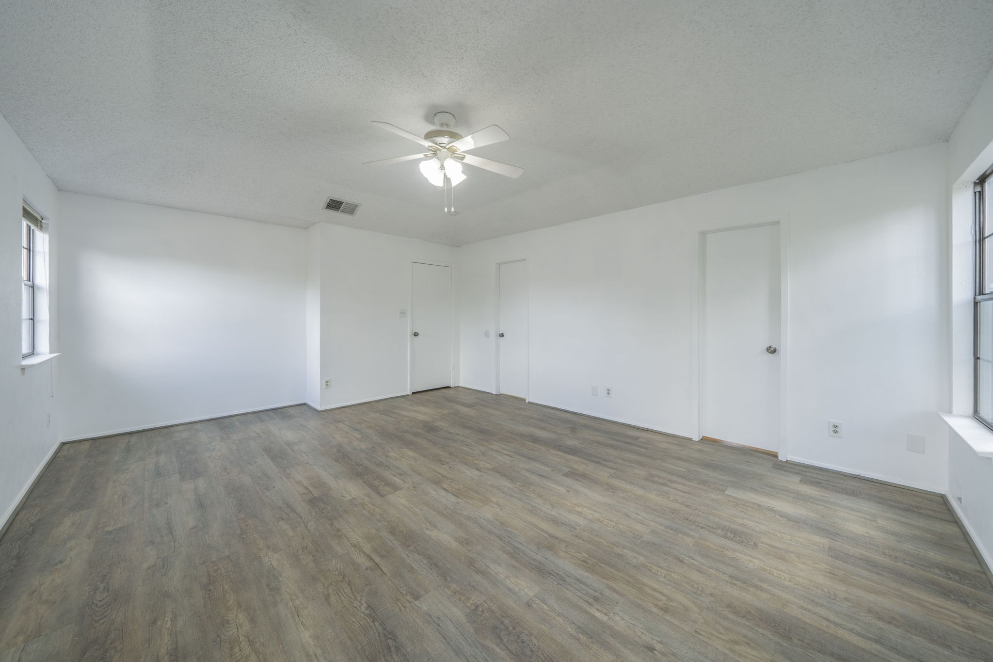 2321 Warwick Avenue Grand Prairie TX 75052