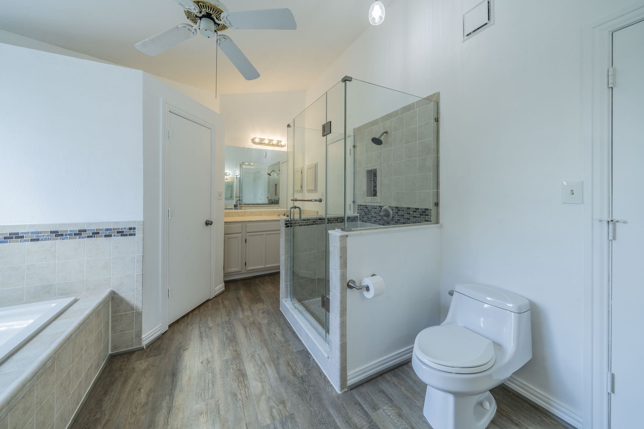 2321 Warwick Avenue Grand Prairie TX 75052