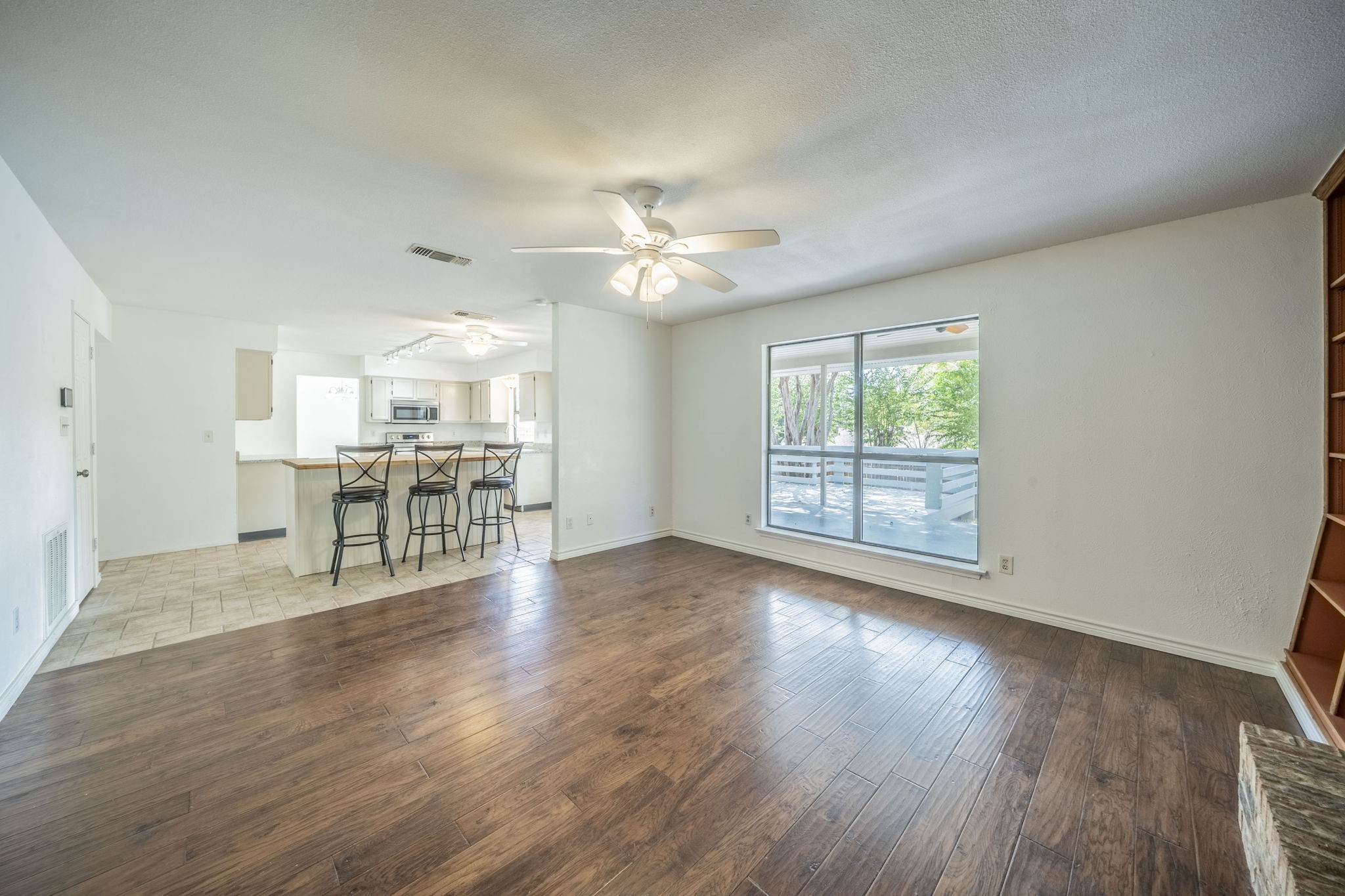 2321 Warwick Avenue Grand Prairie TX 75052