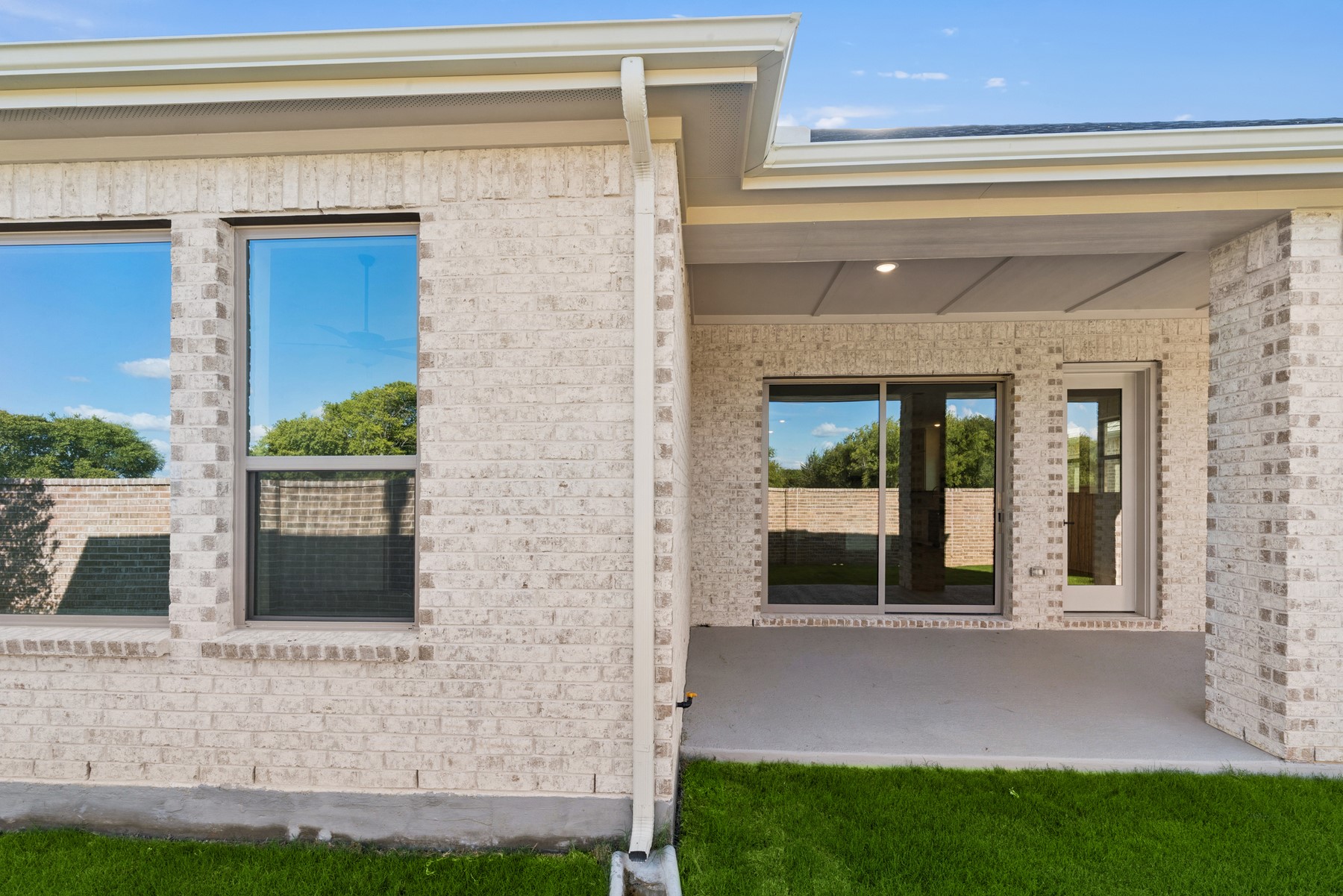 606 Long Trail Mansfield TX 76063