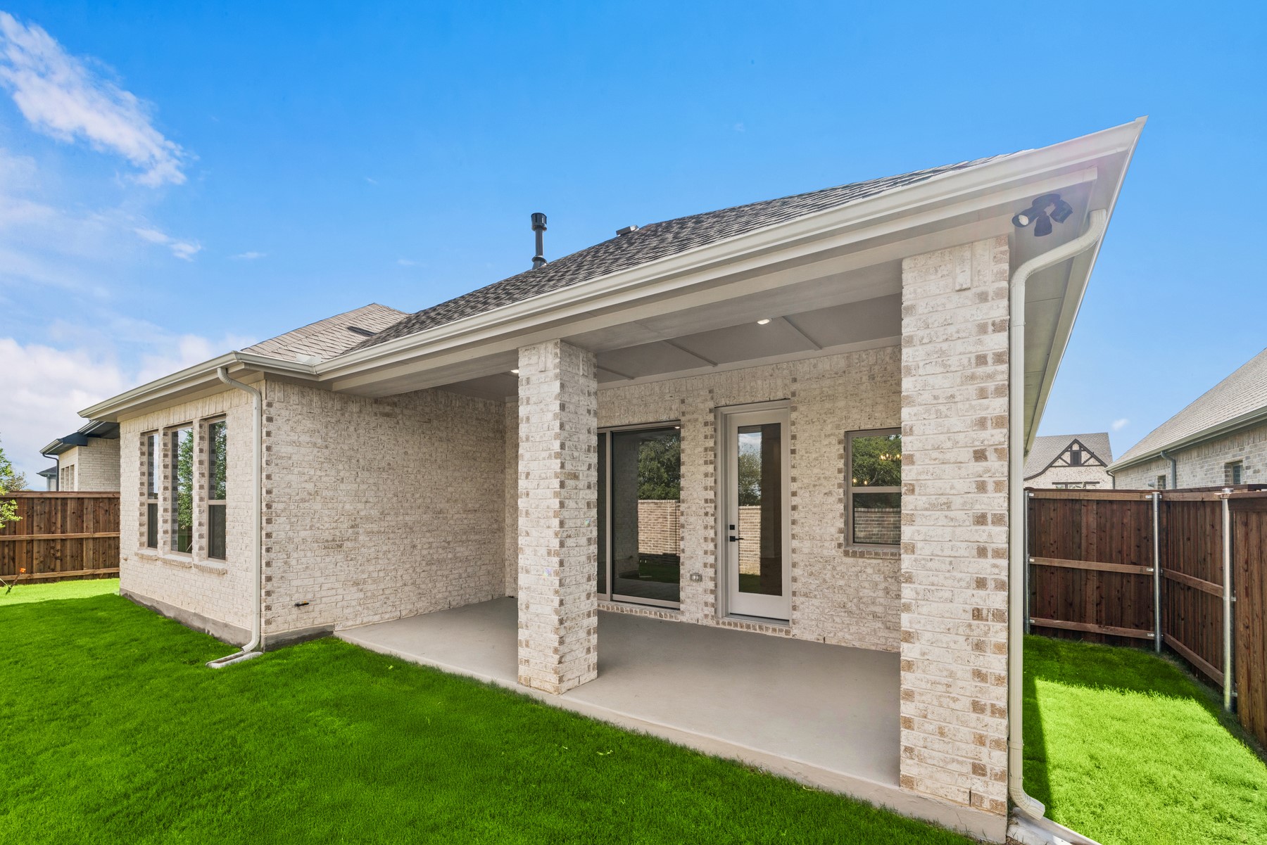 606 Long Trail Mansfield TX 76063