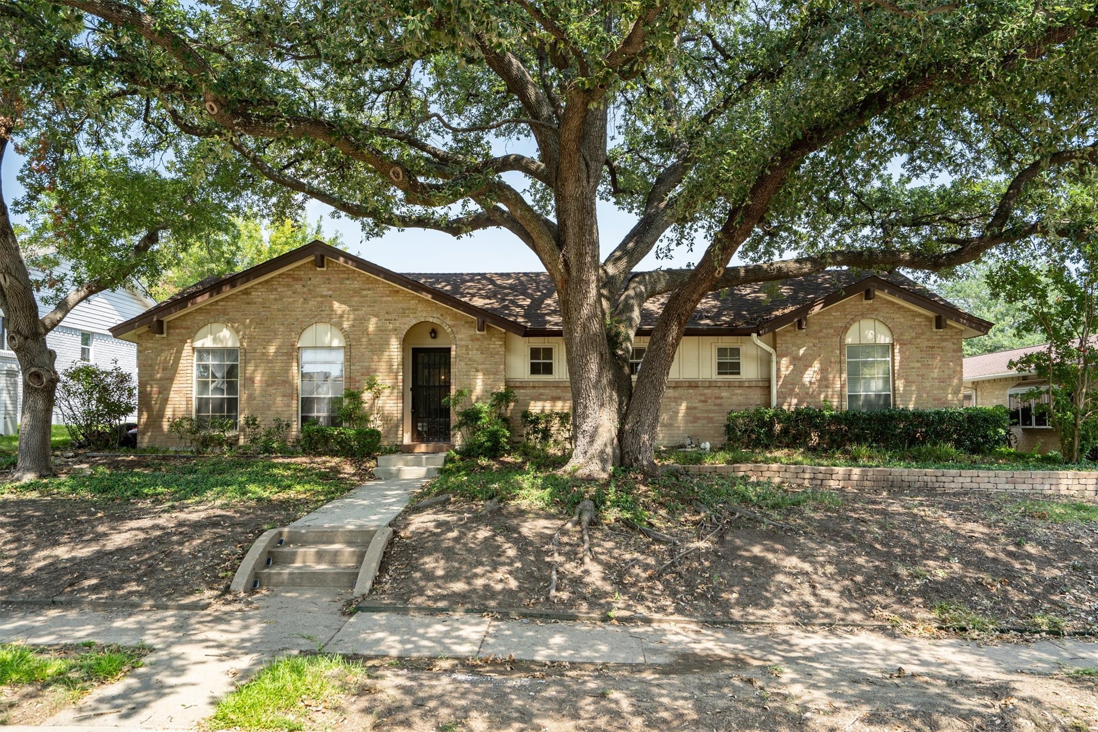 7715 El Pensador Drive Dallas TX 75248
