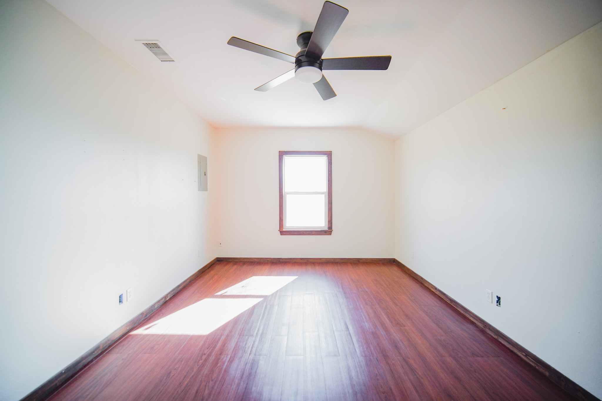 202 N 10th Street Jacksboro TX 76458