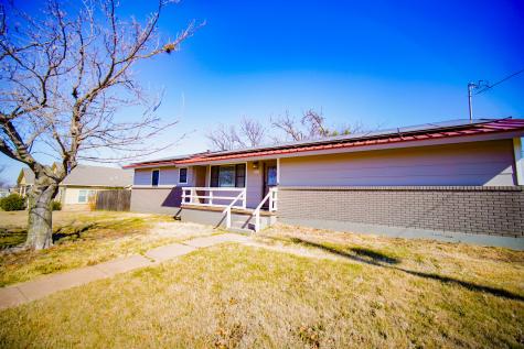 202 N 10th Street Jacksboro TX 76458