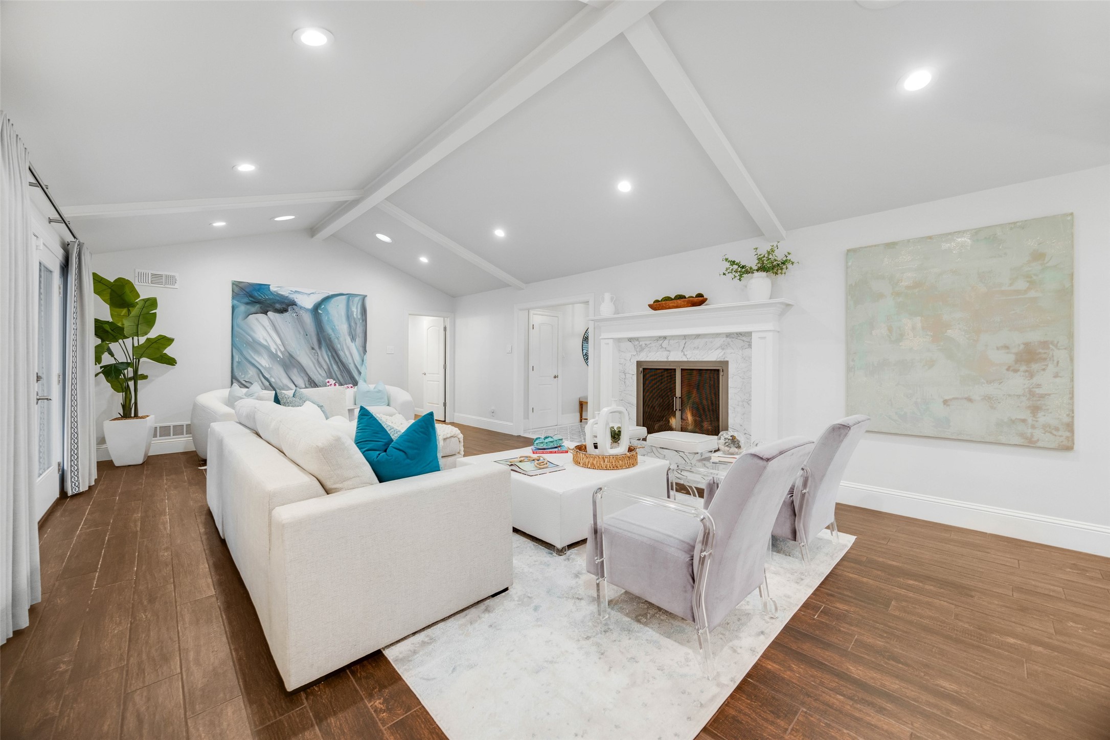 7363 Meadow Oaks Drive Dallas TX 75230