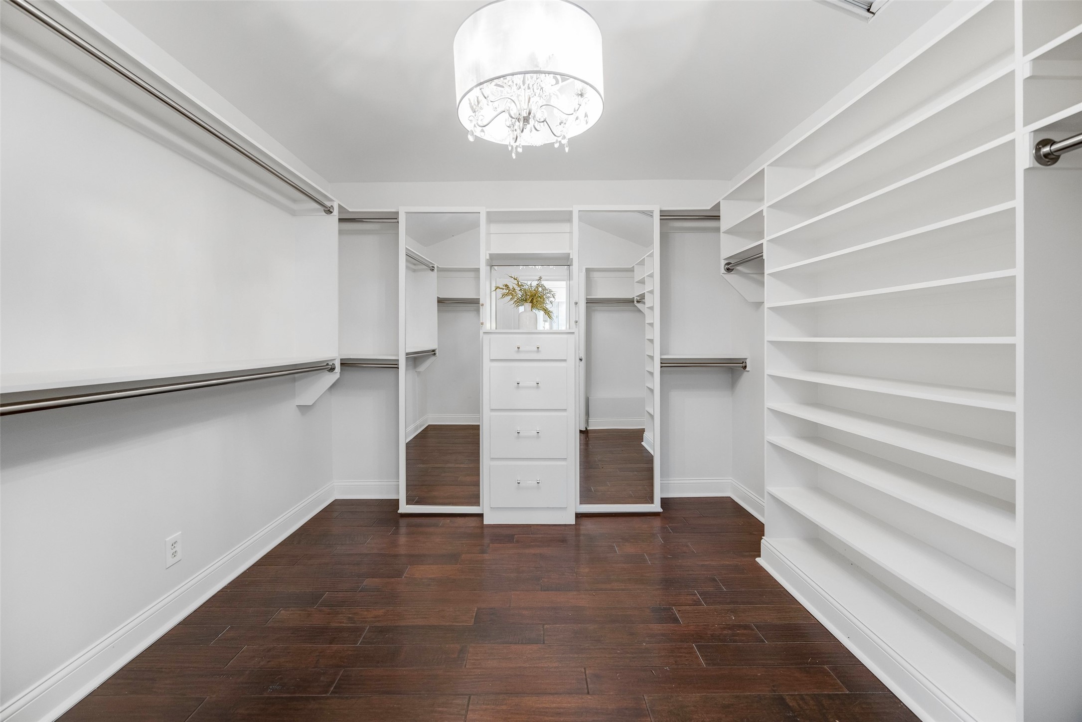7363 Meadow Oaks Drive Dallas TX 75230