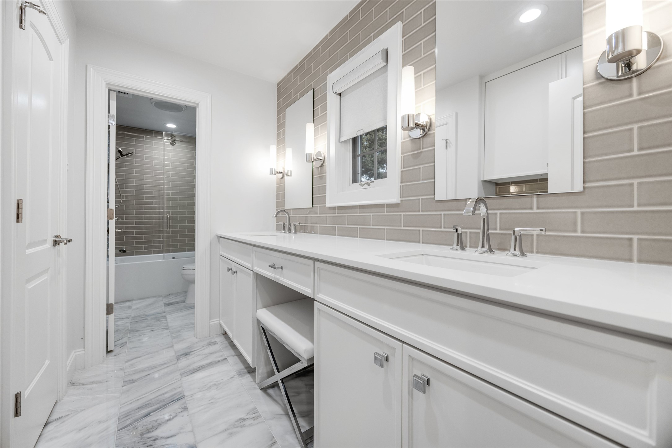 7363 Meadow Oaks Drive Dallas TX 75230
