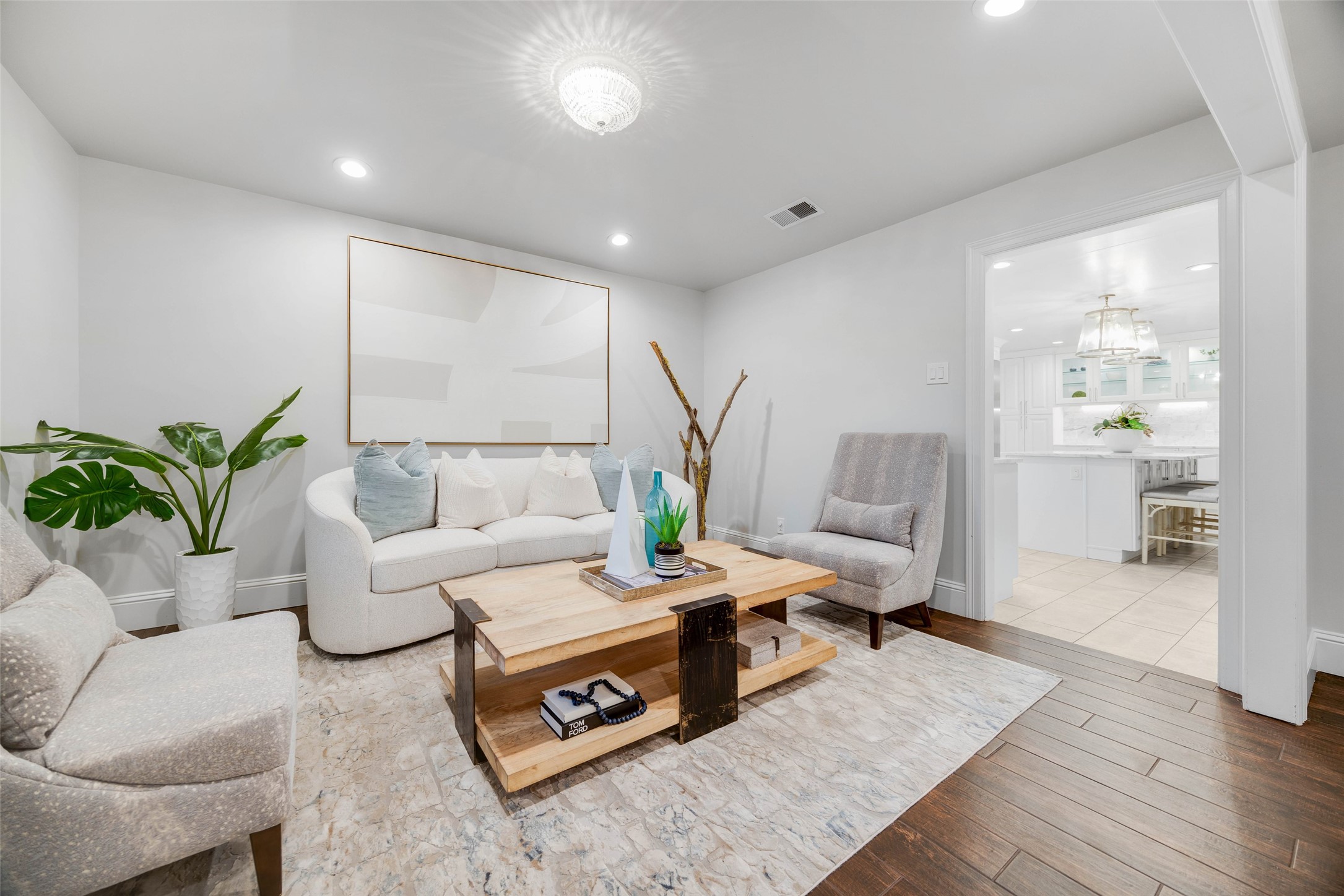 7363 Meadow Oaks Drive Dallas TX 75230
