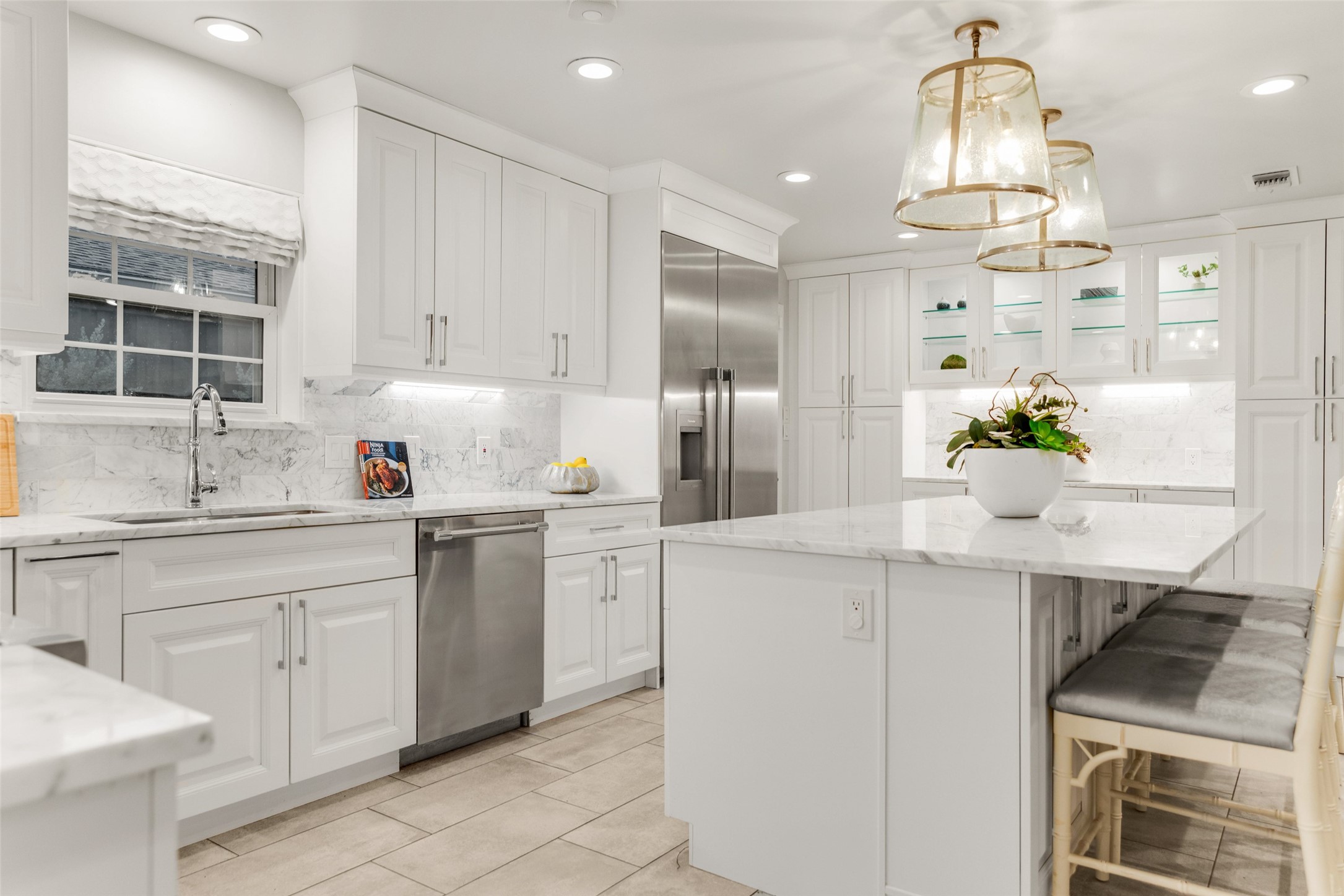 7363 Meadow Oaks Drive Dallas TX 75230