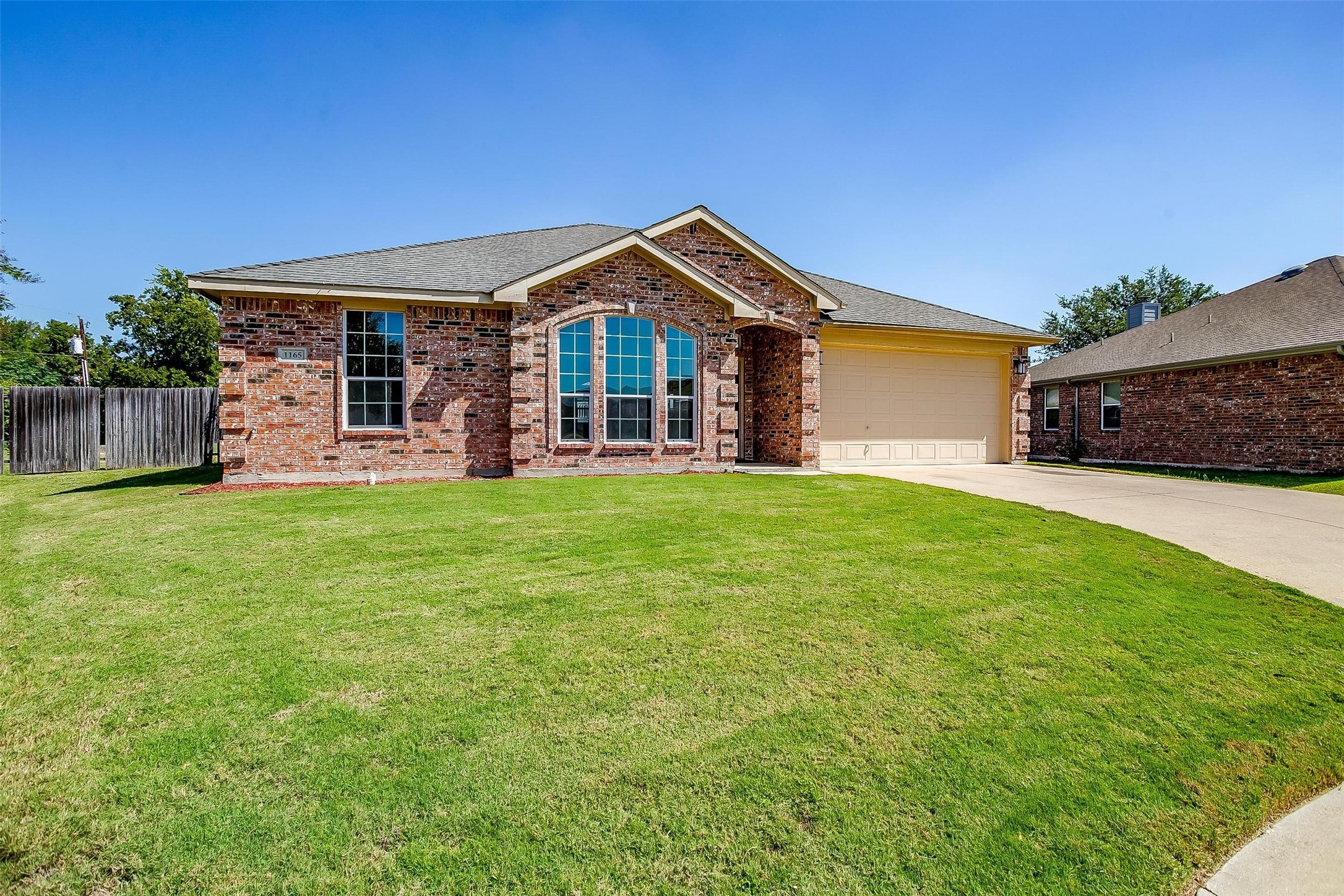 1165 Snowbird Court Benbrook TX 76126