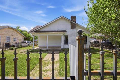 2634 Emmett Street Dallas TX 75211