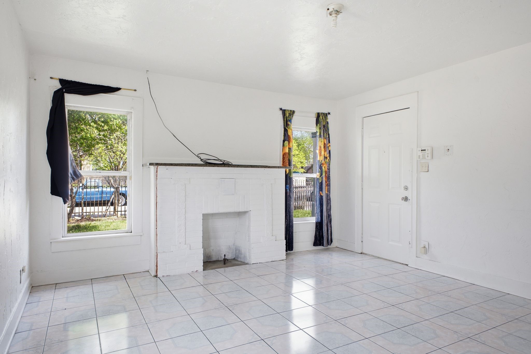 2634 Emmett Street Dallas TX 75211
