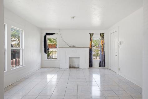 2634 Emmett Street Dallas TX 75211