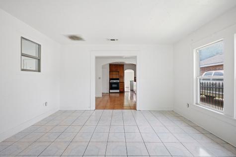 2634 Emmett Street Dallas TX 75211