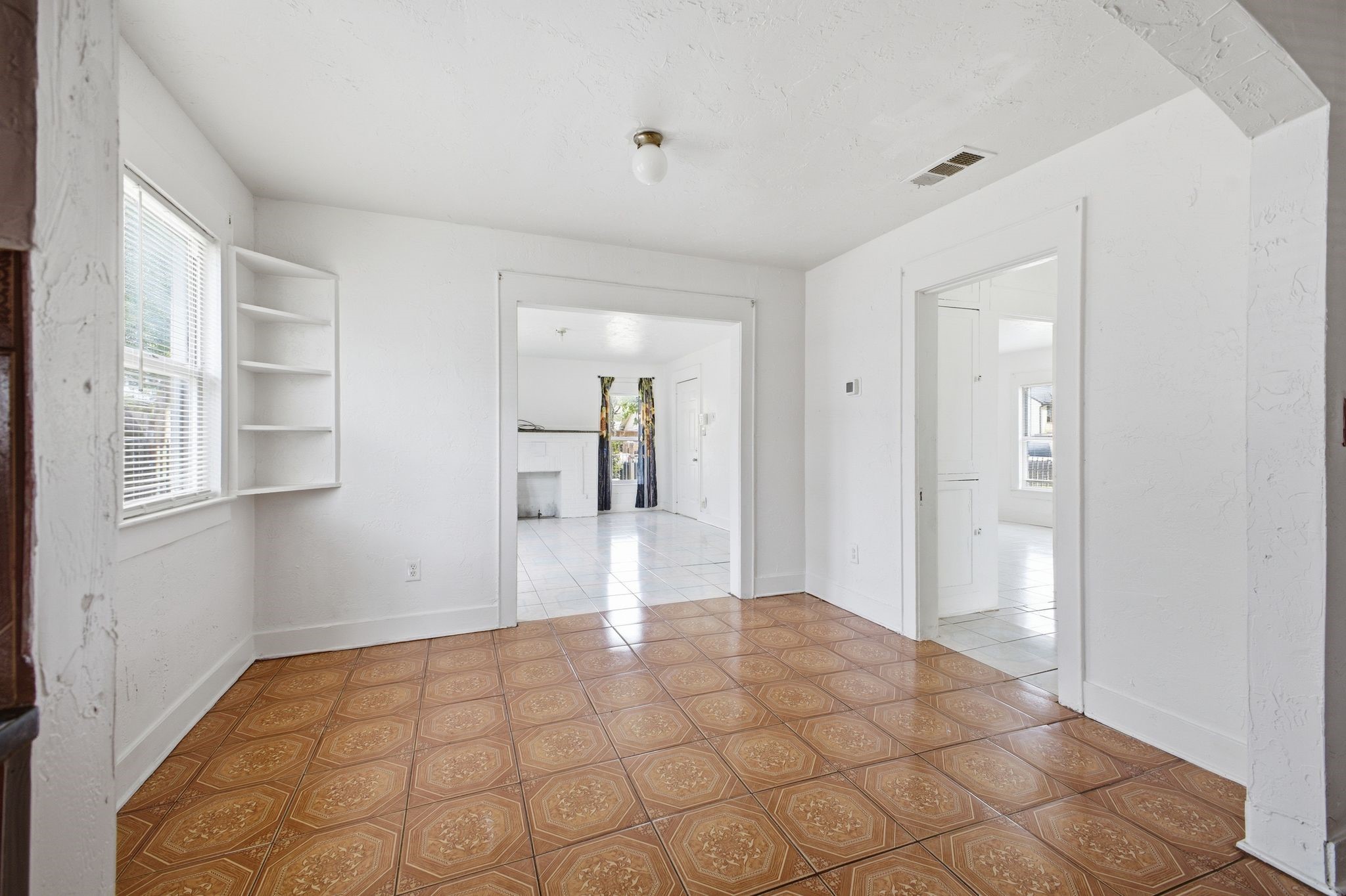 2634 Emmett Street Dallas TX 75211