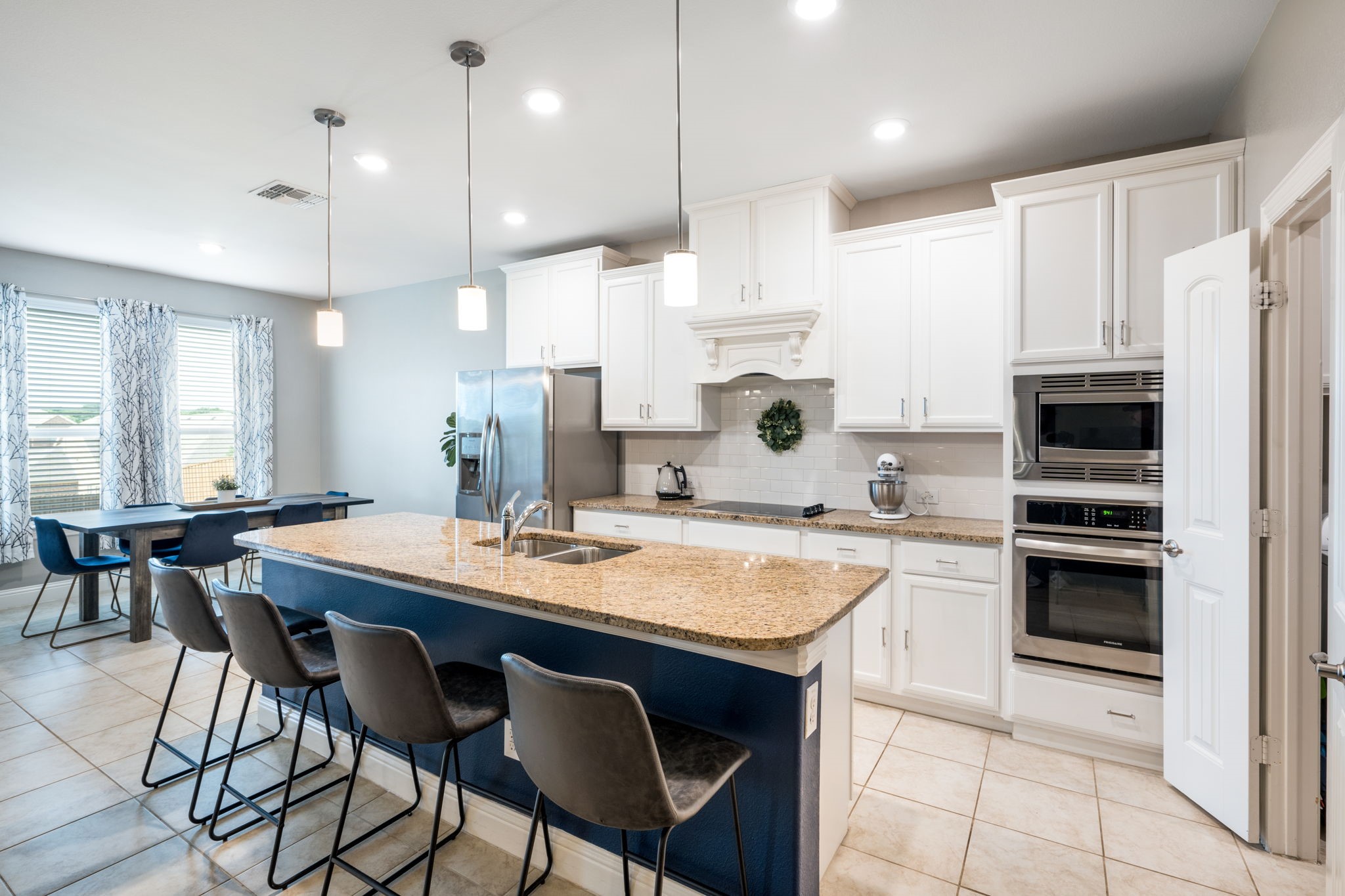 560 Winnetka Drive Oak Point TX 75068