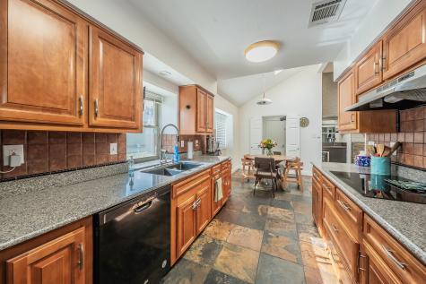 2147 San Simeon Carrollton TX 75006