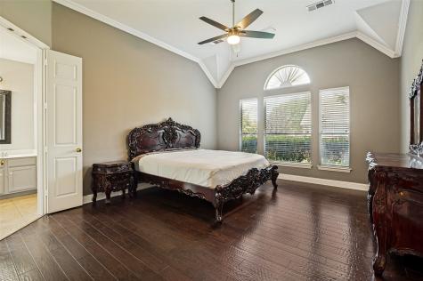 2401 Brown Bear Way Euless TX 76039