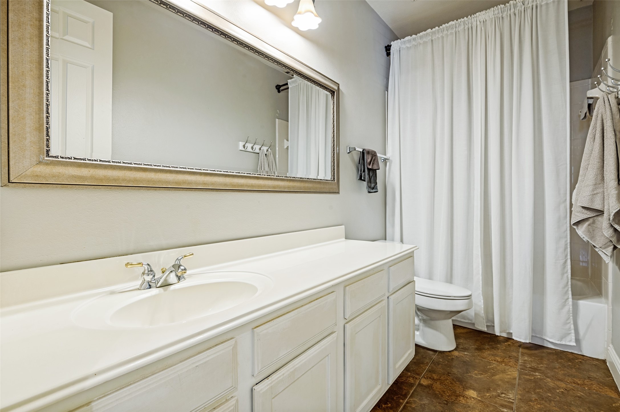 2401 Brown Bear Way Euless TX 76039