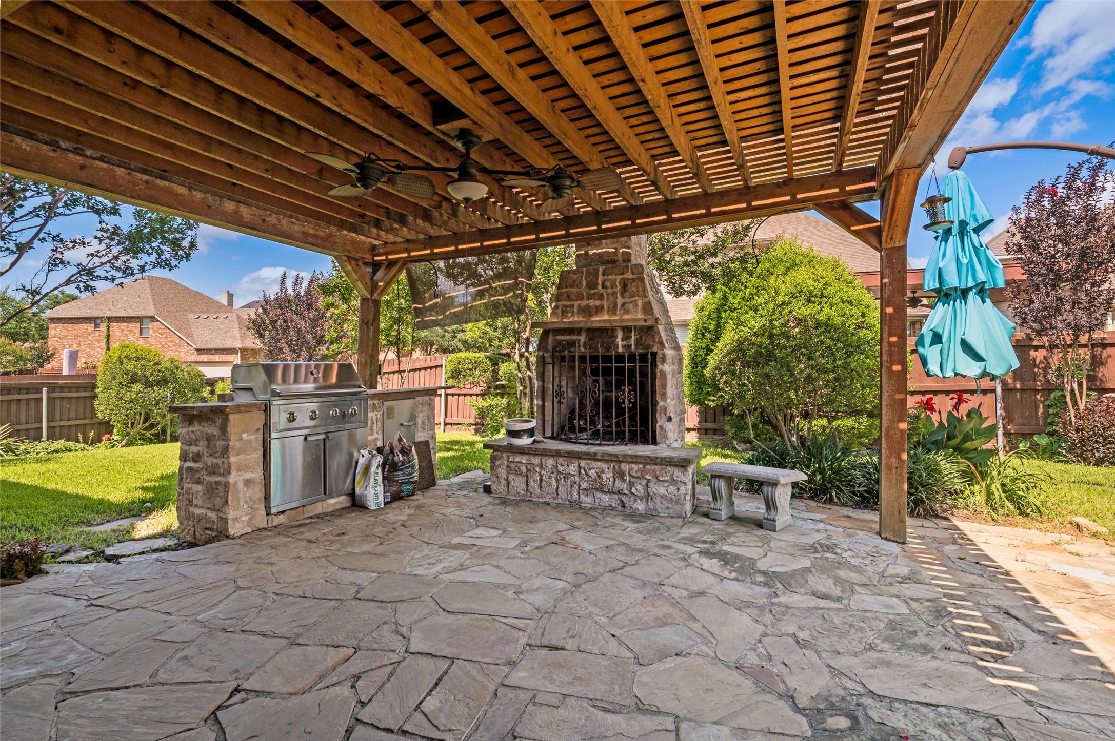 2401 Brown Bear Way Euless TX 76039