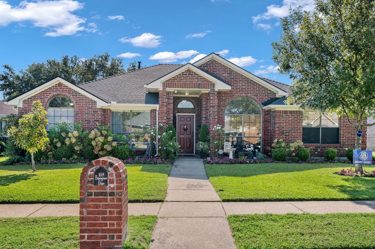 1614 Briargrove Drive Mesquite TX 75181
